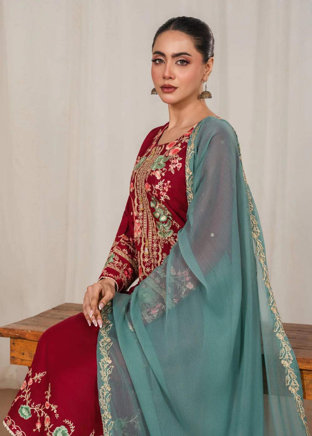 AROHA EMBROIDERED 3PC T