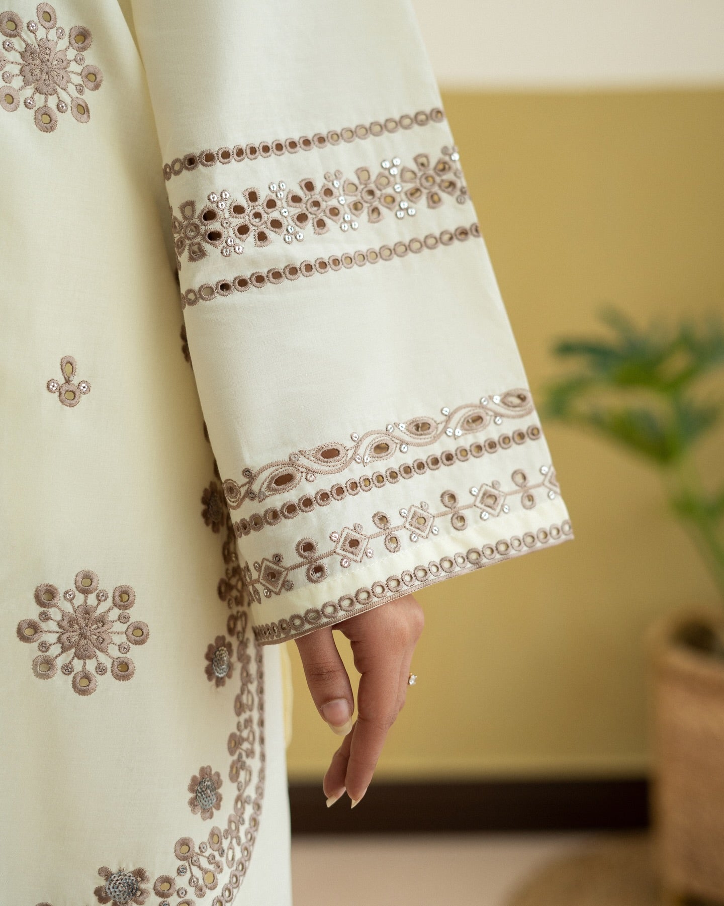 Chandni Sequence Emb 2-Piece Set (Cotton Lawn) Ad