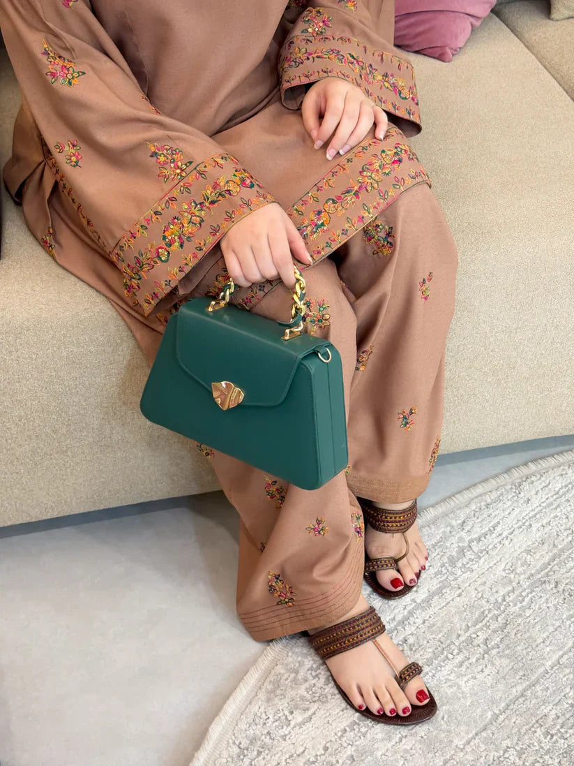 Hooriya 2pc – Elegant and Stylish Women’s Two-Piece P