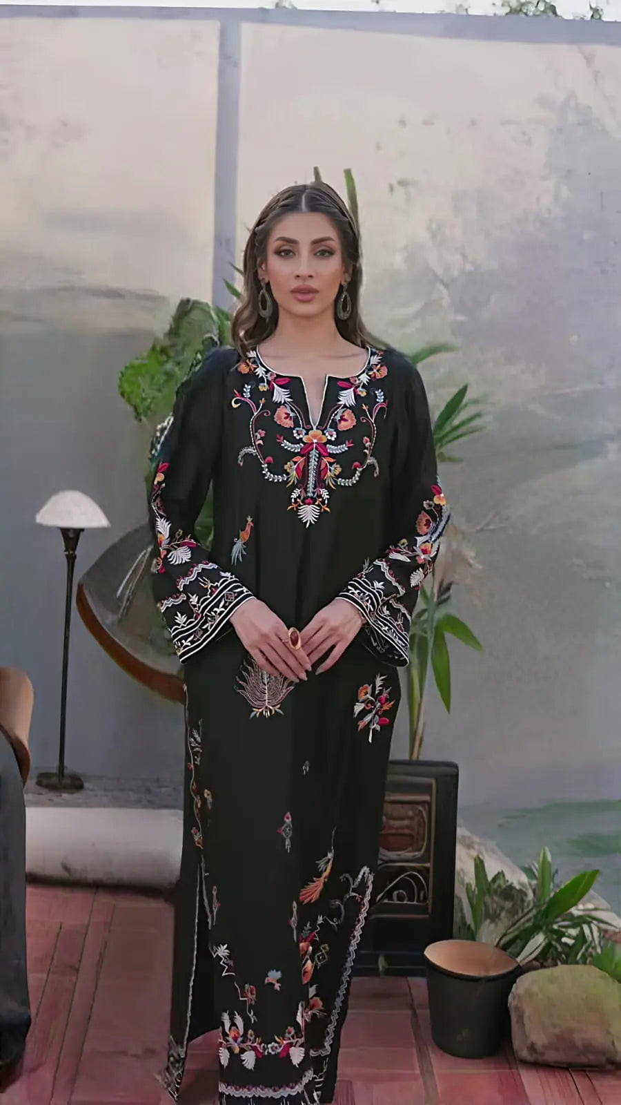Laila Black Salwar Kameez – Elegant Women’s 3PC | AD