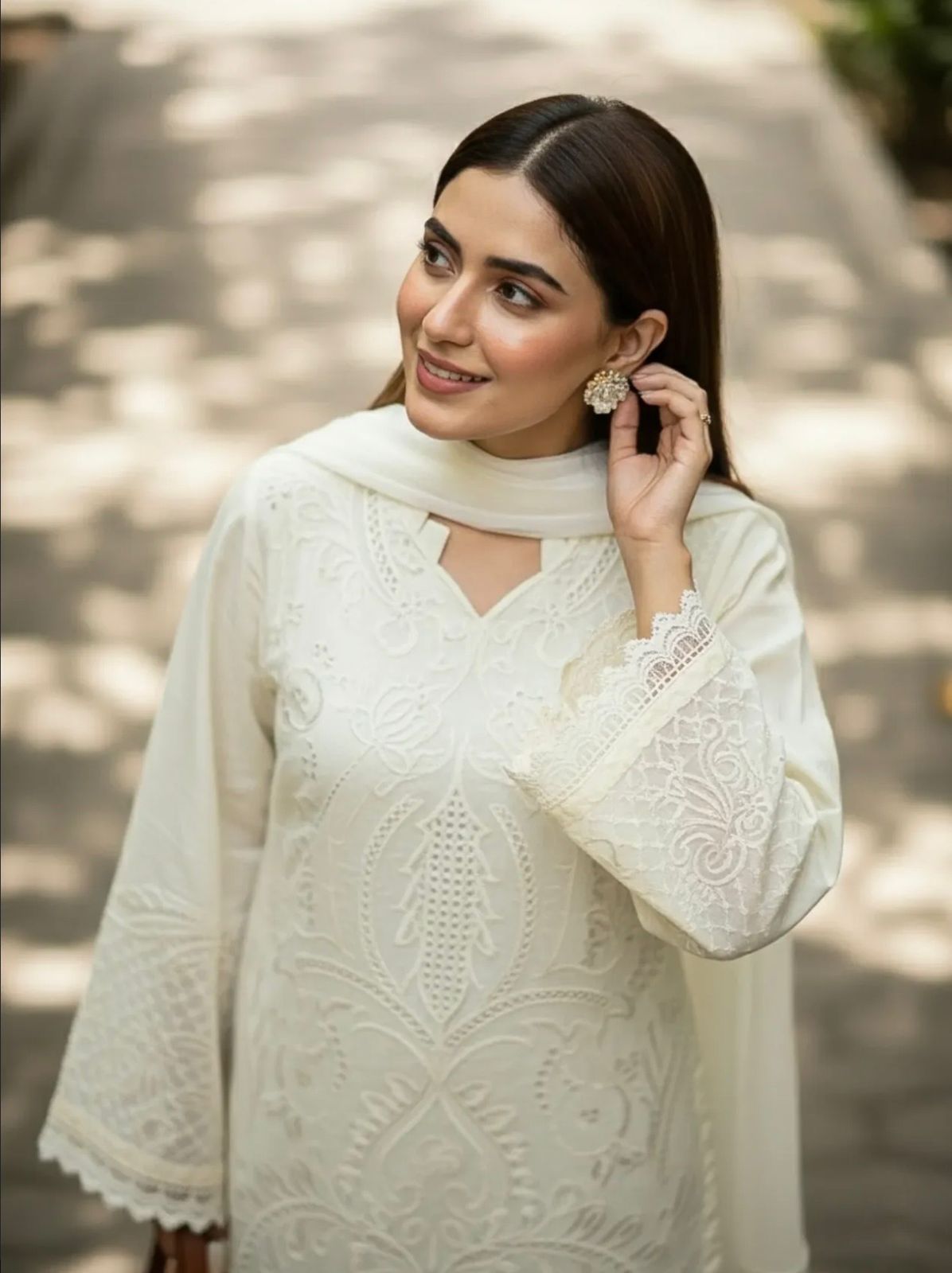 Shanzay 3PC Embroidered Lawn Suit – Ready To Wear P