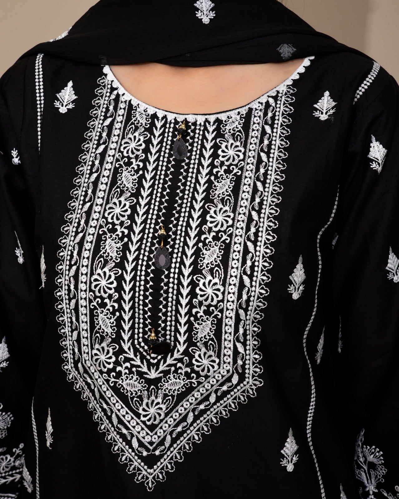 Shan jahan 3-piece Embroidered Stitched PL