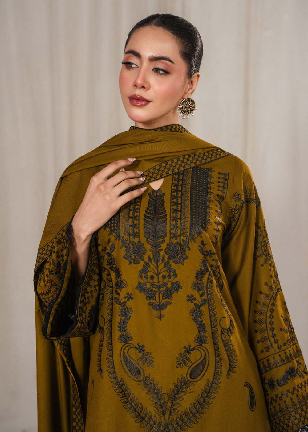 ZAITOON EMBROIDERED 3PC Stitched Lawn Suit PL