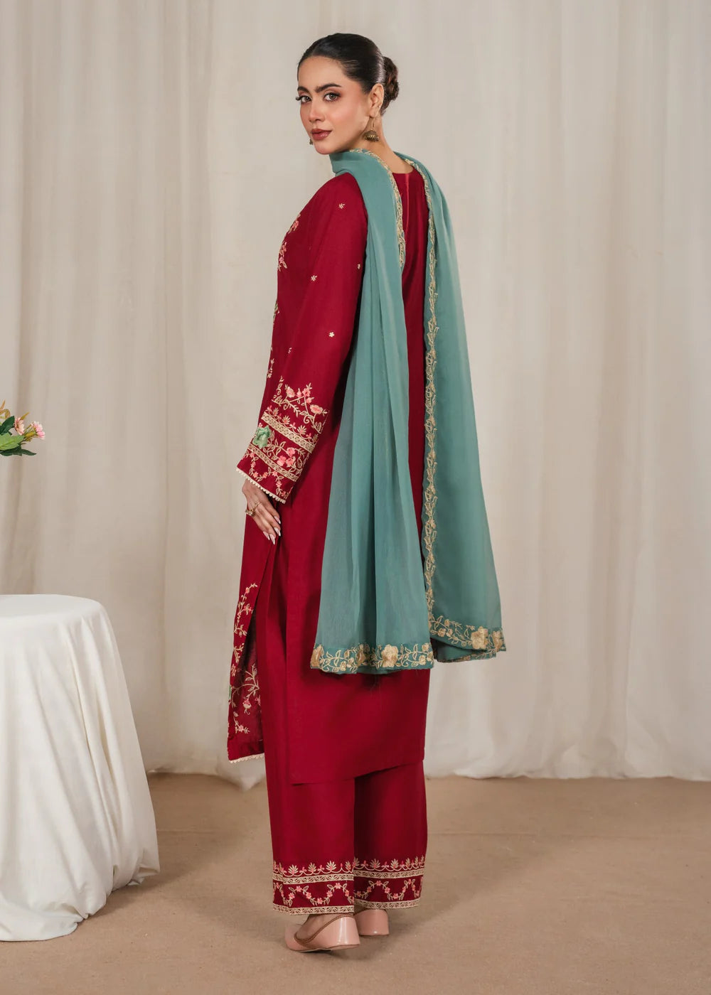 AROHA EMBROIDERED 3PC T