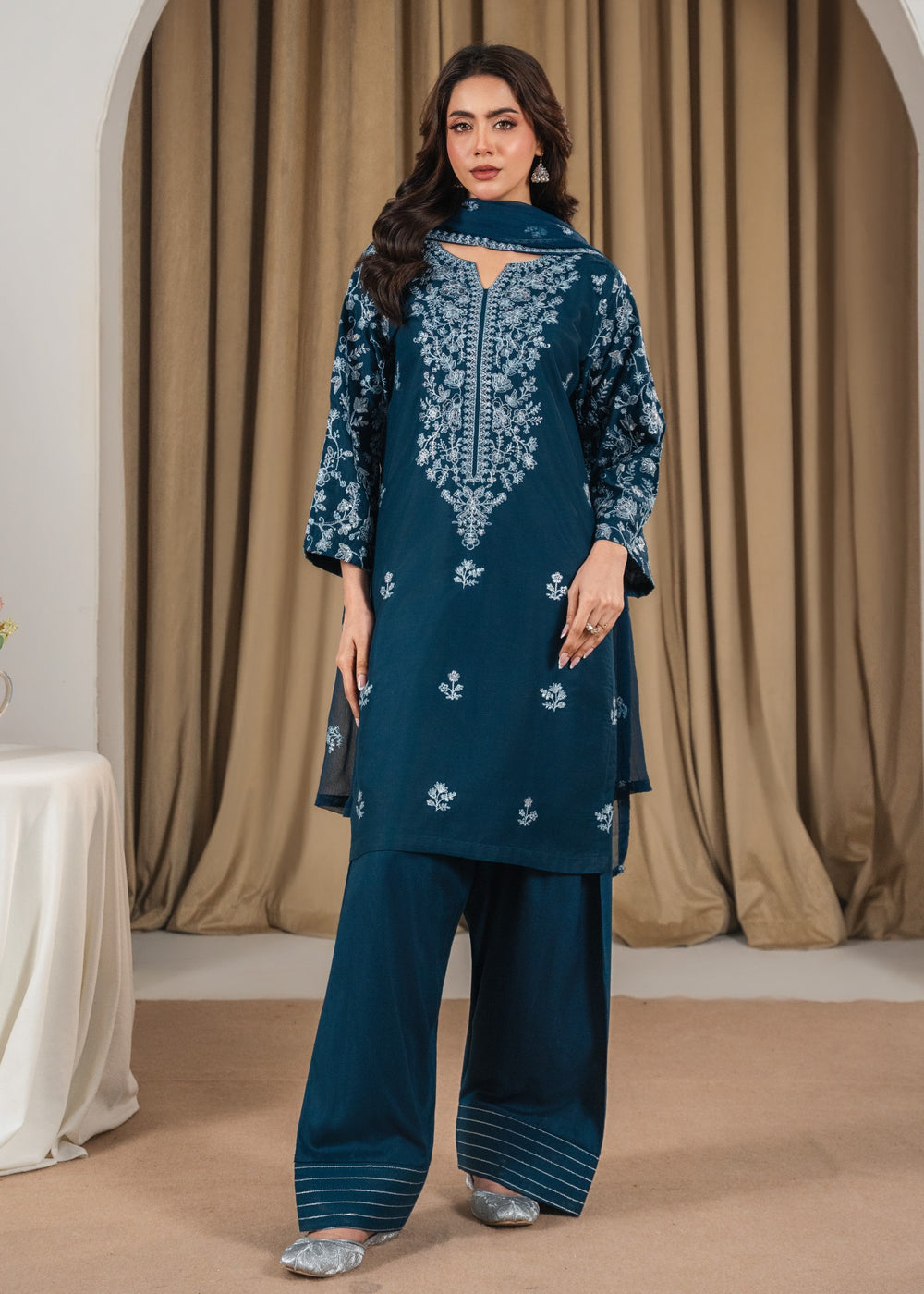 FARI EMBROIDERED 3PC Embroidered Lawn Suit PL