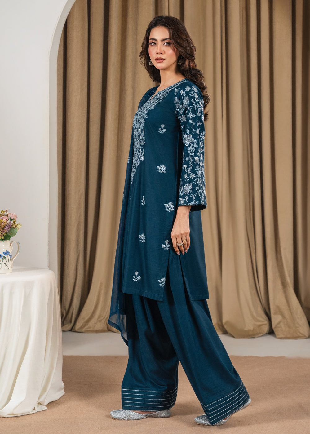 FARI EMBROIDERED 3PC Embroidered Lawn Suit PL