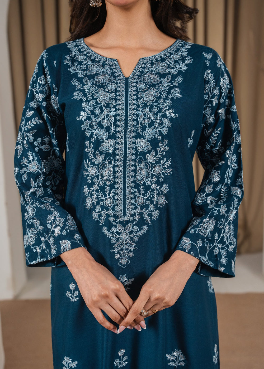 FARI EMBROIDERED 3PC Embroidered Lawn Suit PL