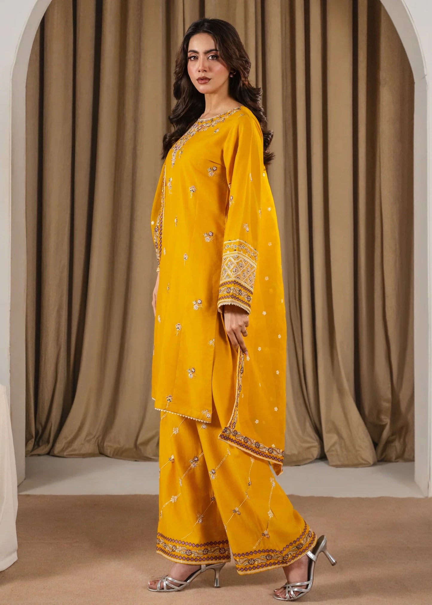 PREET EMBROIDERED 3PC Luxury Lawn Suit PL