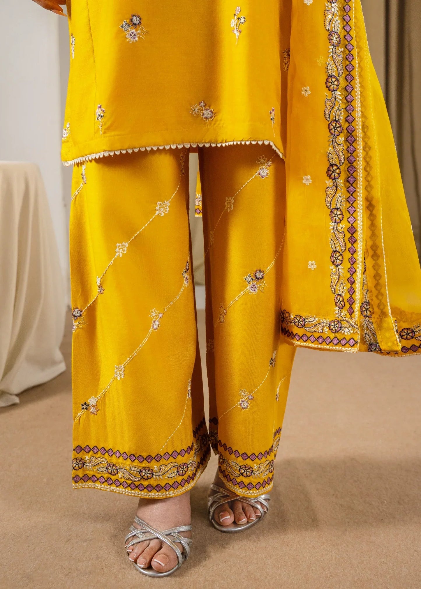 PREET EMBROIDERED 3PC Luxury Lawn Suit PL