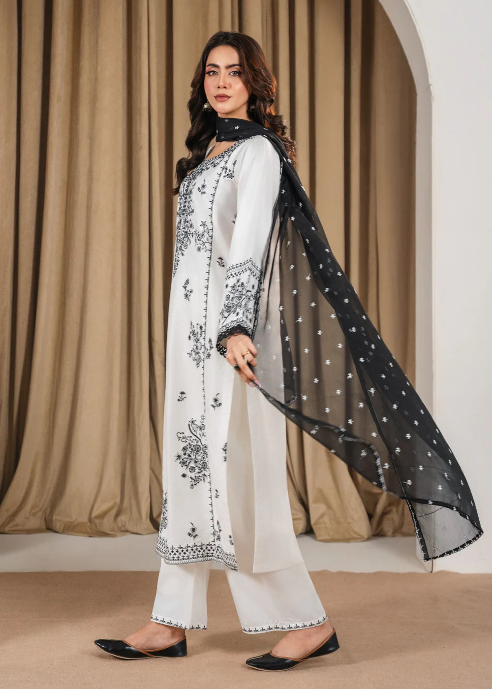 White Pearl 3PC Embroidered Suit T