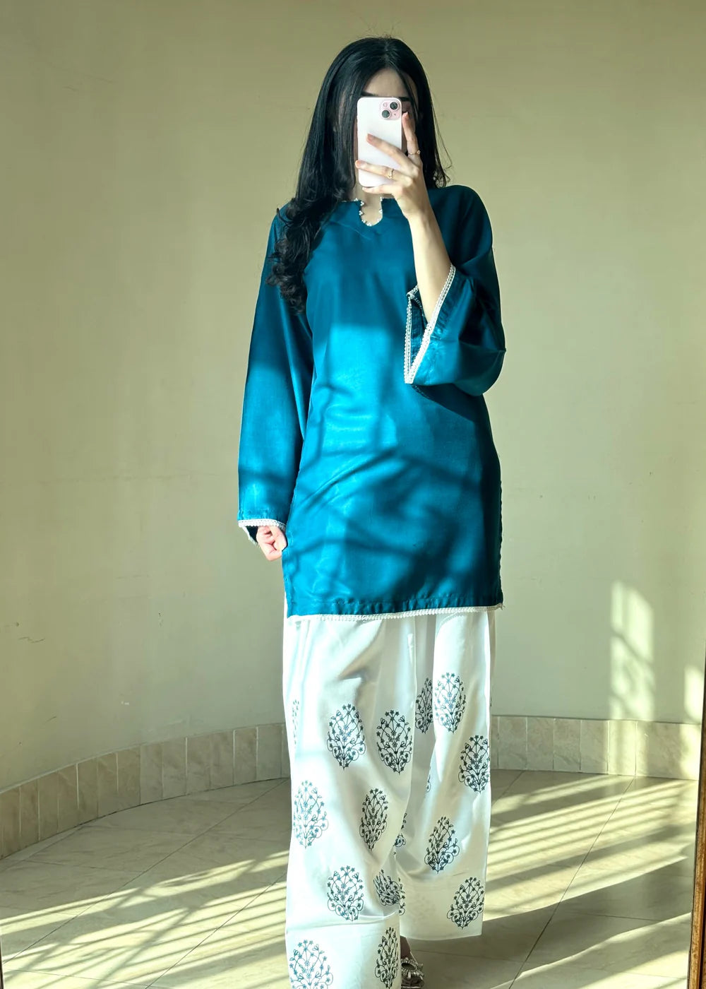 Sophie 3PC Embroidered Suit T