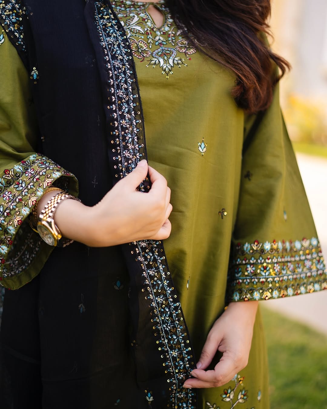 Mayal – Ezza Embroidered 3-Piece Set