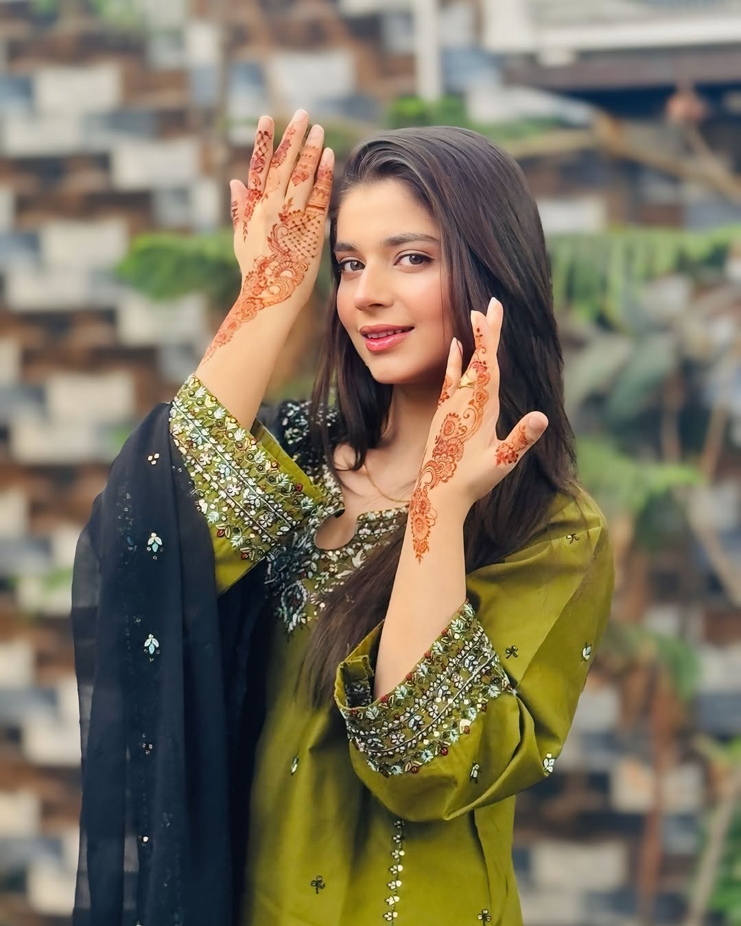 Mayal – Ezza Embroidered 3-Piece Set