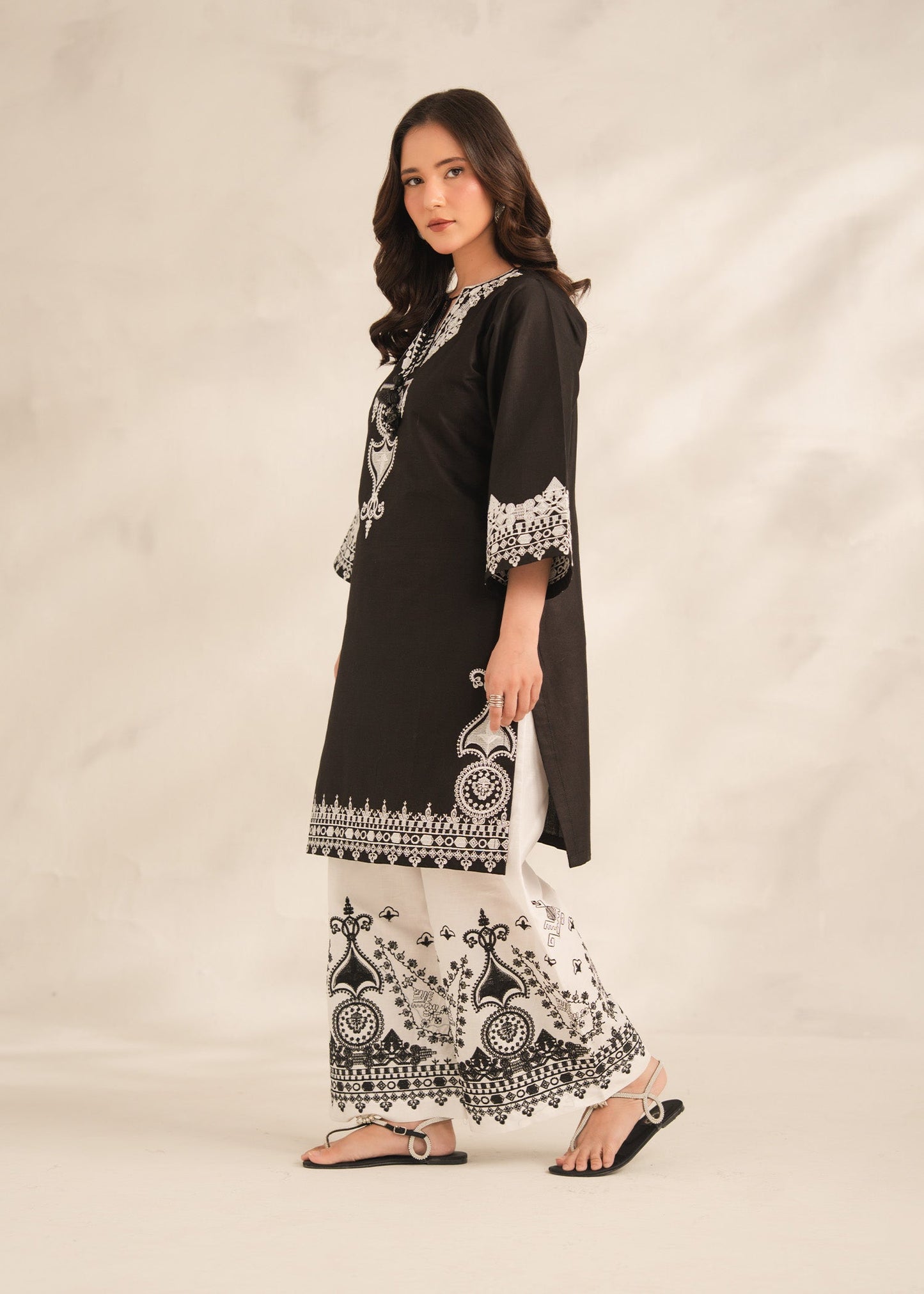 Aiza Women's Suit | Stylish Pakistani Clothing PL