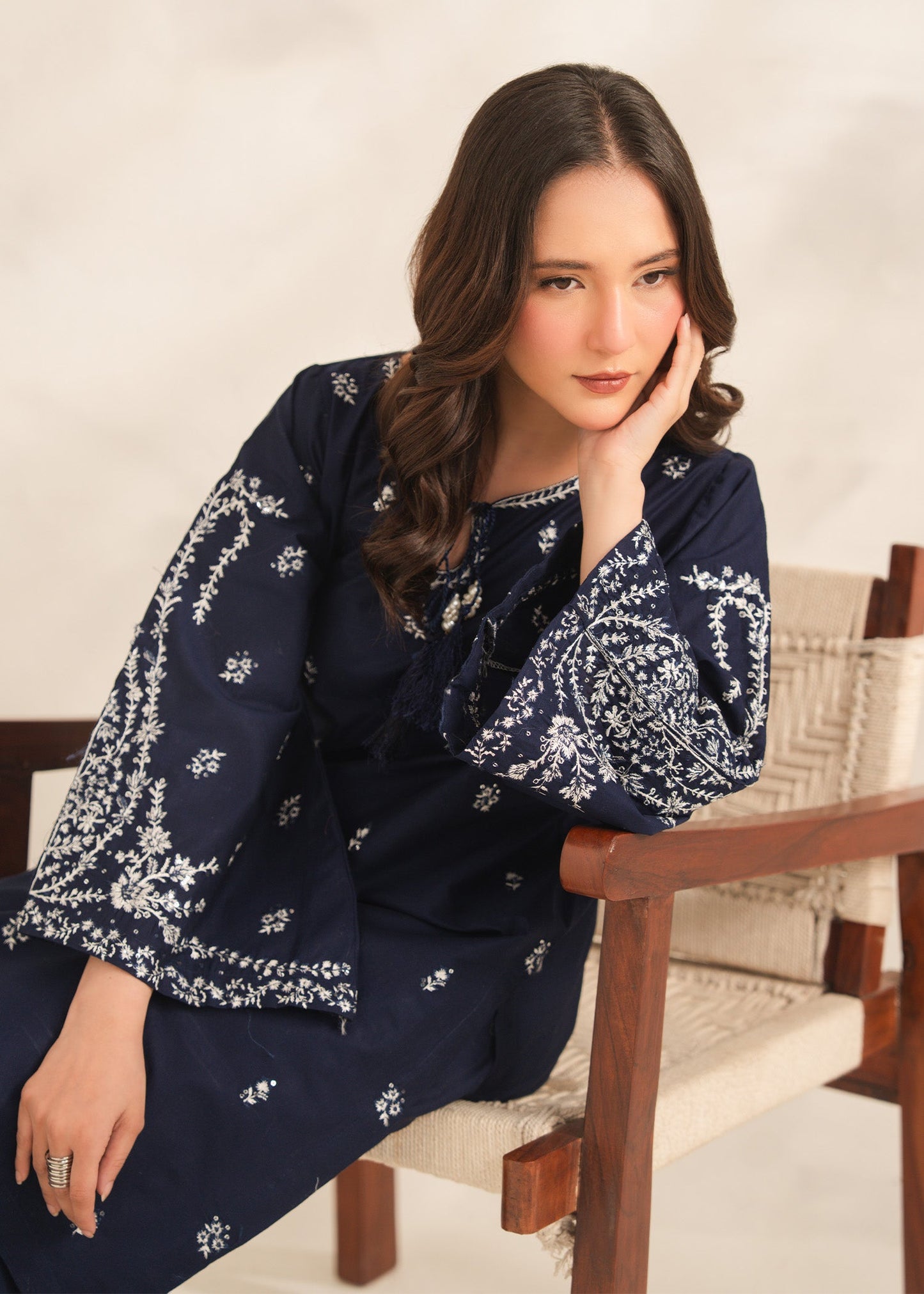 Urwa Women's Suit | Elegant Pakistani Clothing PL