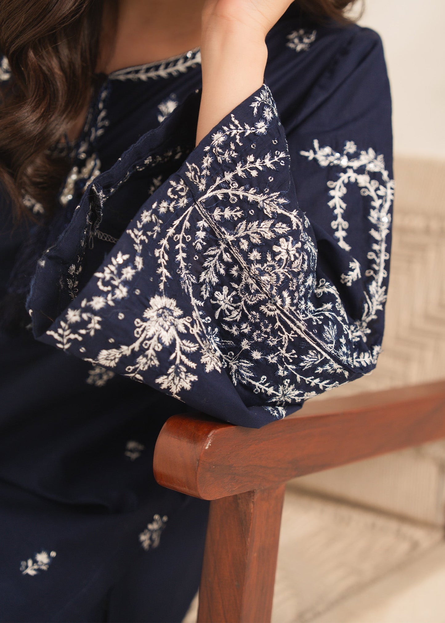Urwa Women's Suit | Elegant Pakistani Clothing PL