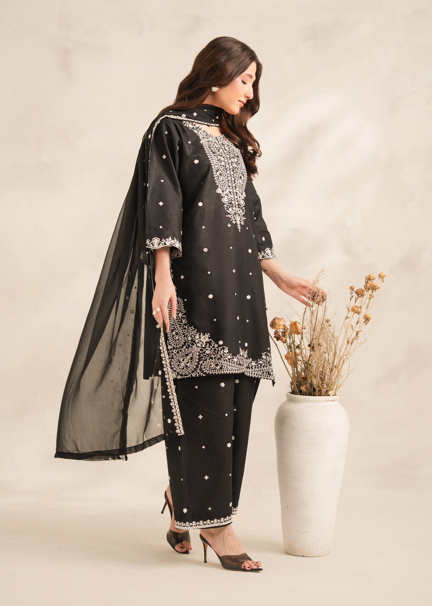 Firaq Women's Suit | Elegant Pakistani Fashion Pl