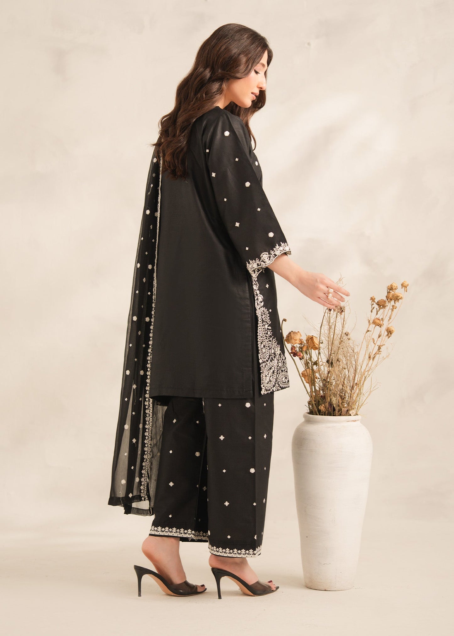 Firaq Women's Suit | Elegant Pakistani Fashion Pl