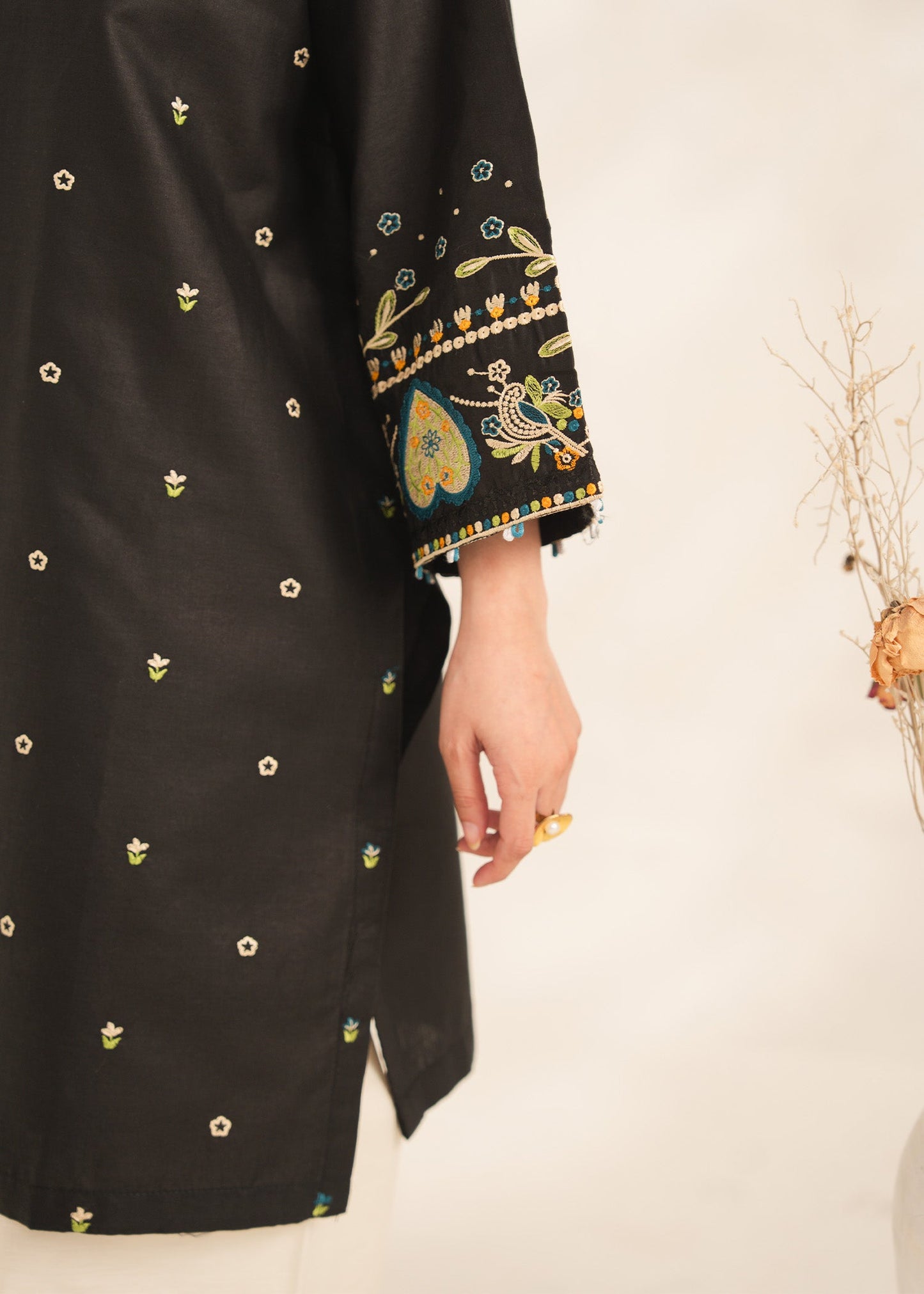 Anchal Women's Suit | Elegant Pakistani Fashion Pl