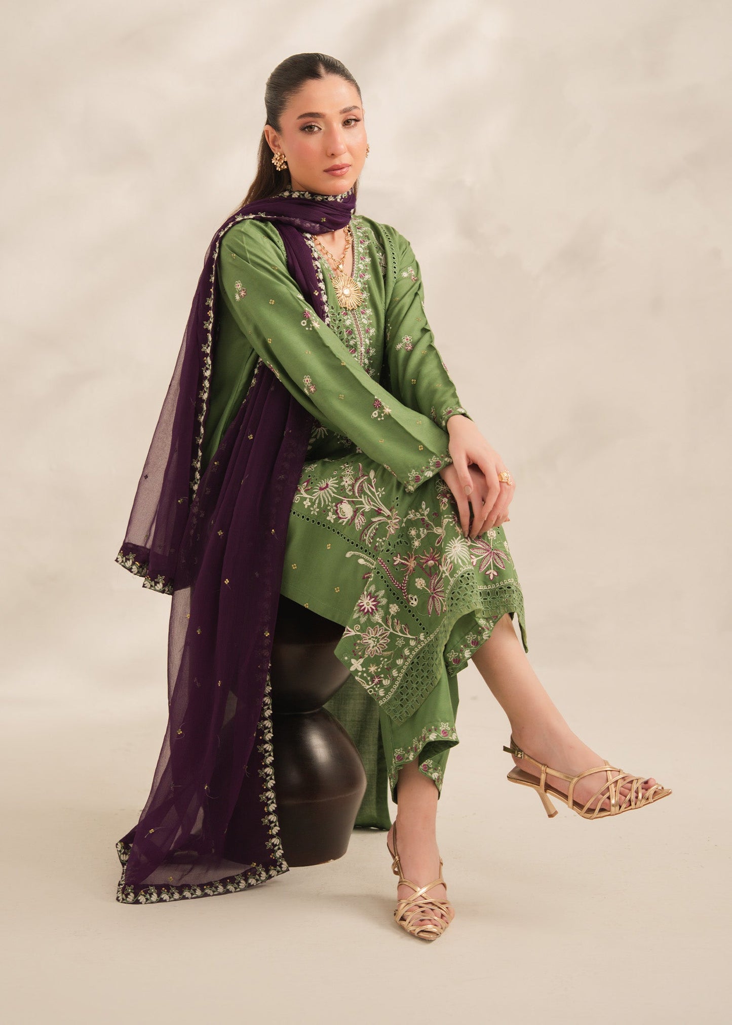 Shehnai Women's Suit | Stylish Pakistani Dress PL