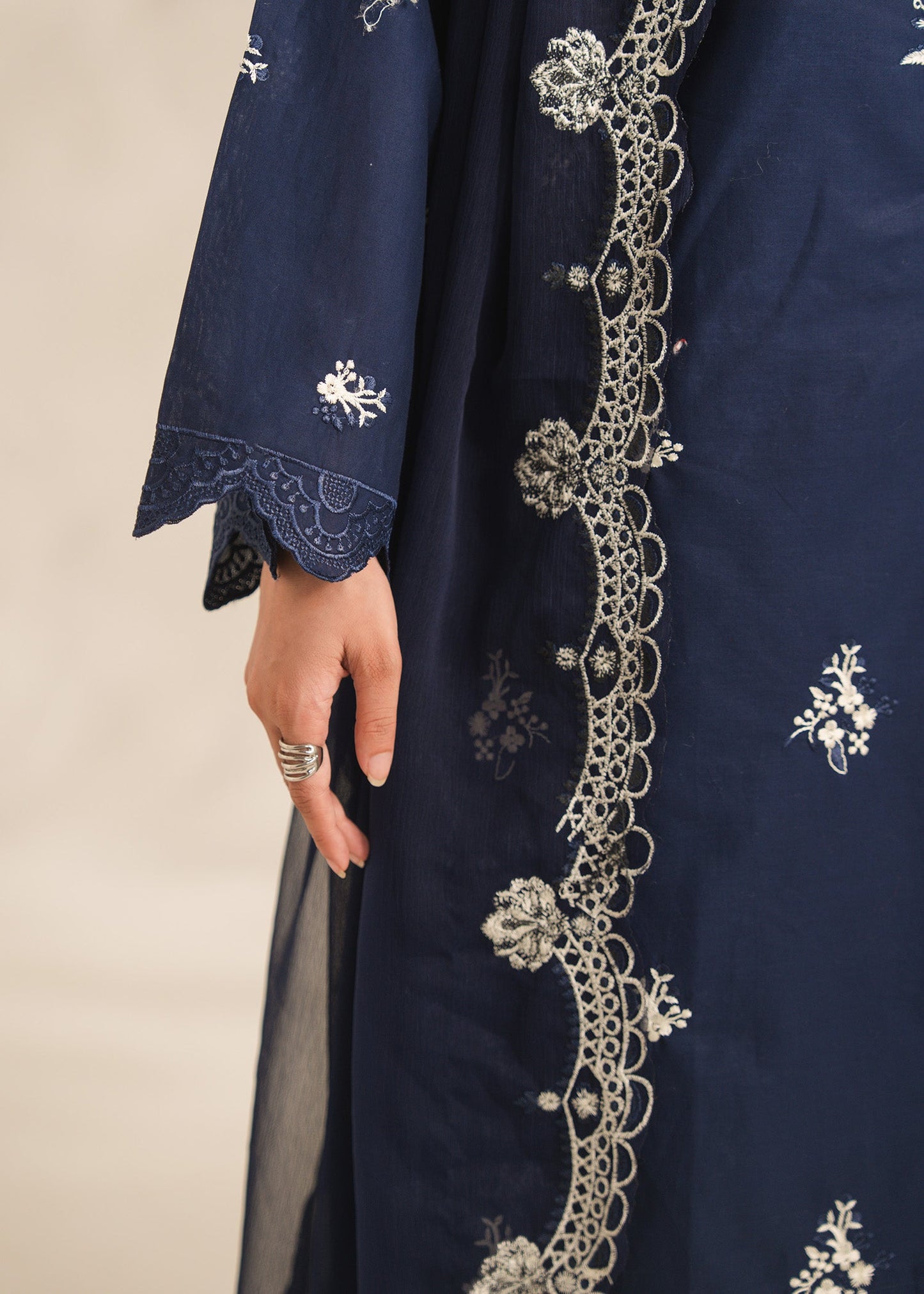 Gul-E-Jaan Women's Suit | Elegant Pakistani Wear PL