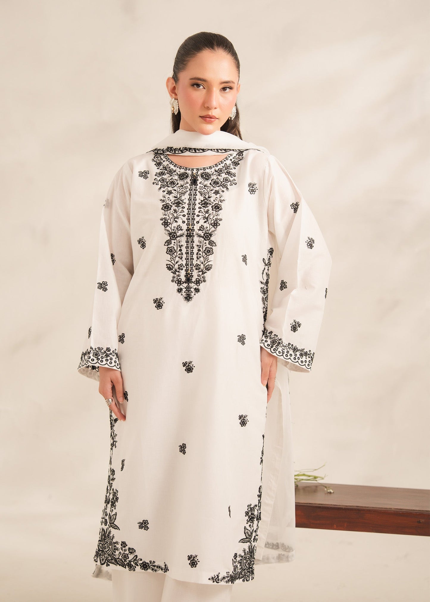 Dilkash Women's Suit | Elegant Pakistani Wear Pl