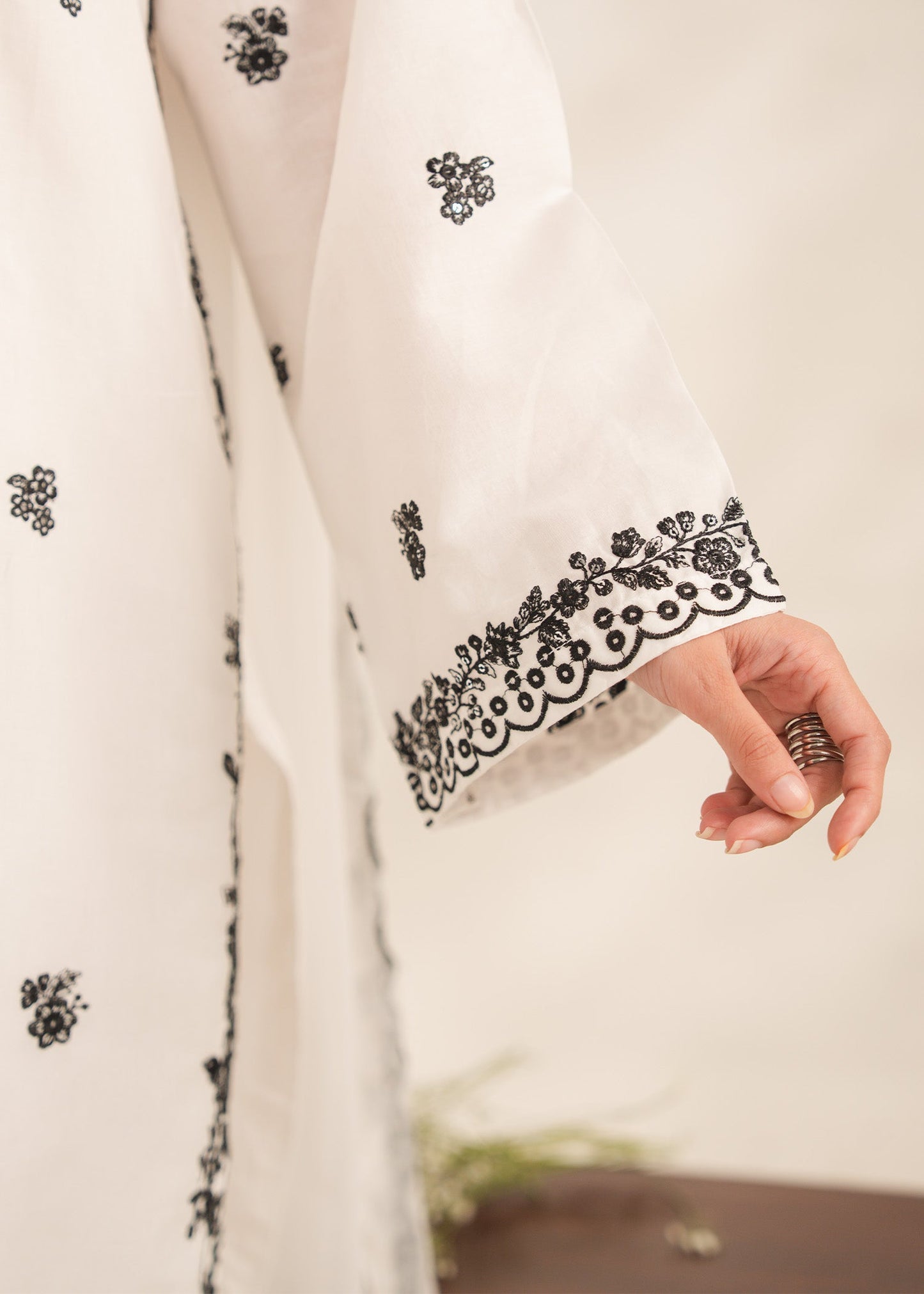 Dilkash Women's Suit | Elegant Pakistani Wear Pl