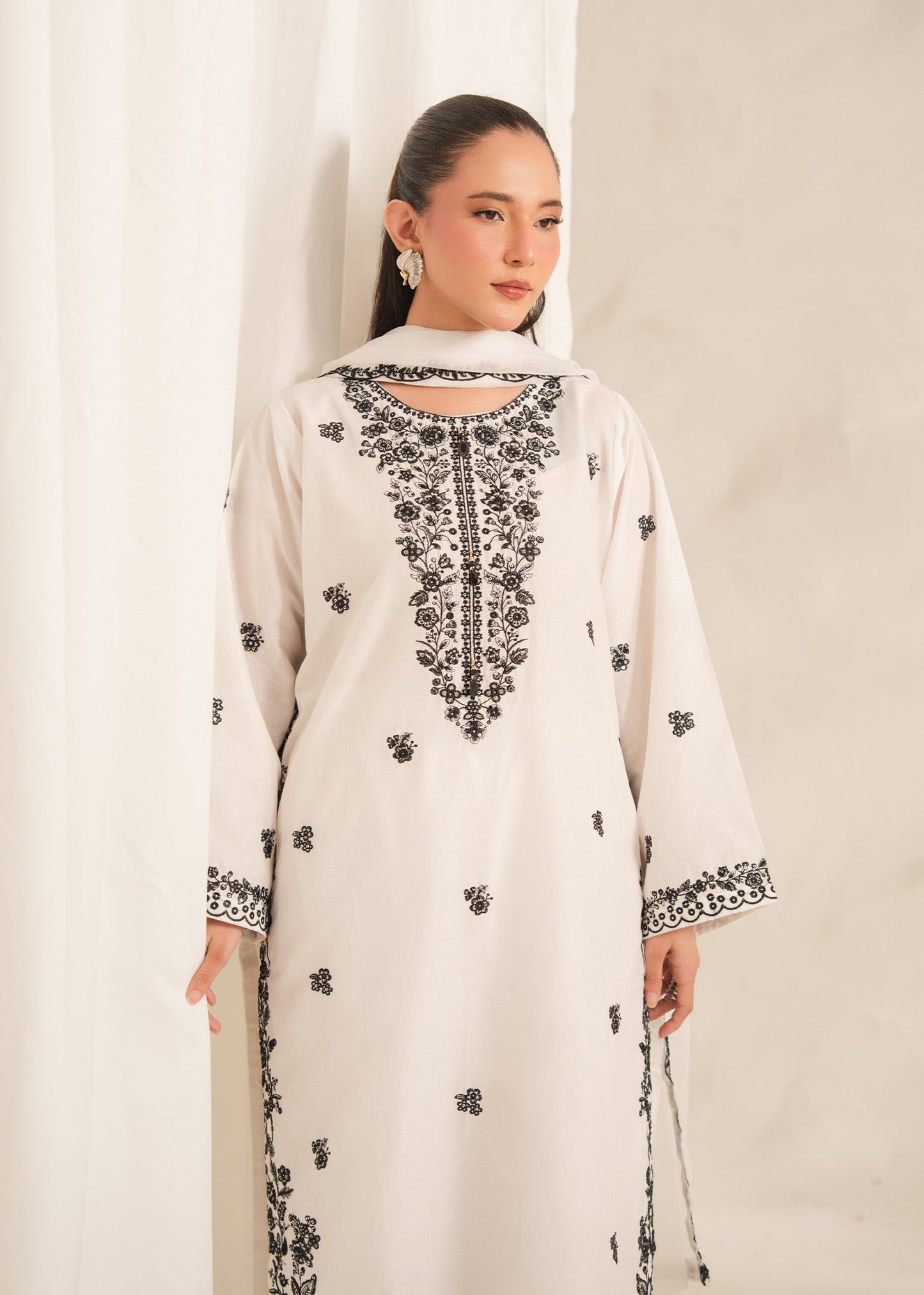 Dilkash Women's Suit | Elegant Pakistani Wear Pl