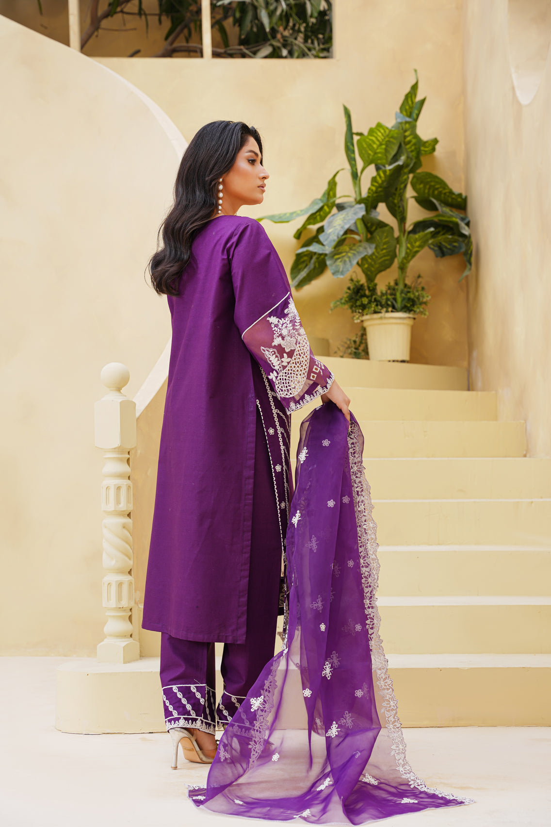 Suzy 3-Piece Salwar & Kameez – Stylish Women’s Outfit  P