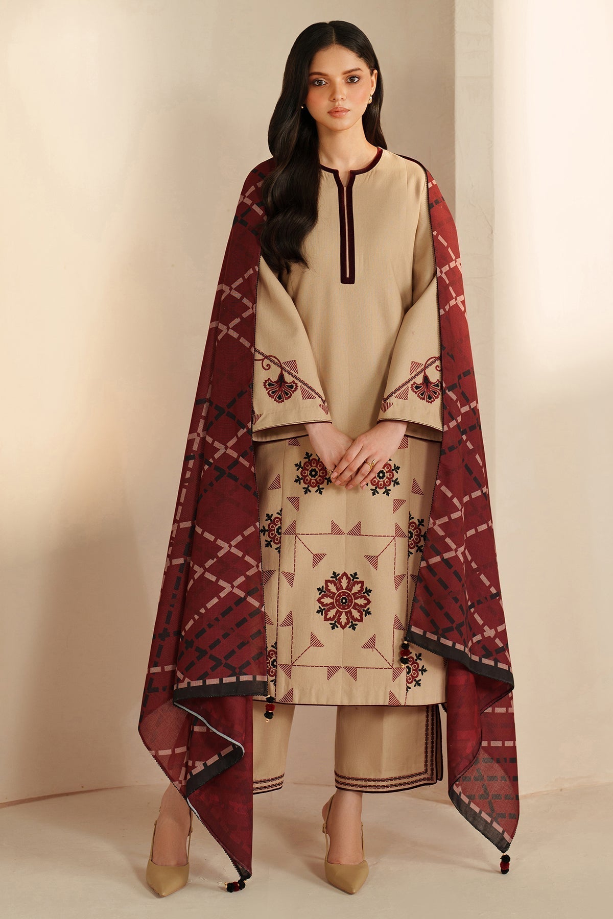 Naqsh Elegance 3PC Cotton Lawn Suit – Premium Stitched AD