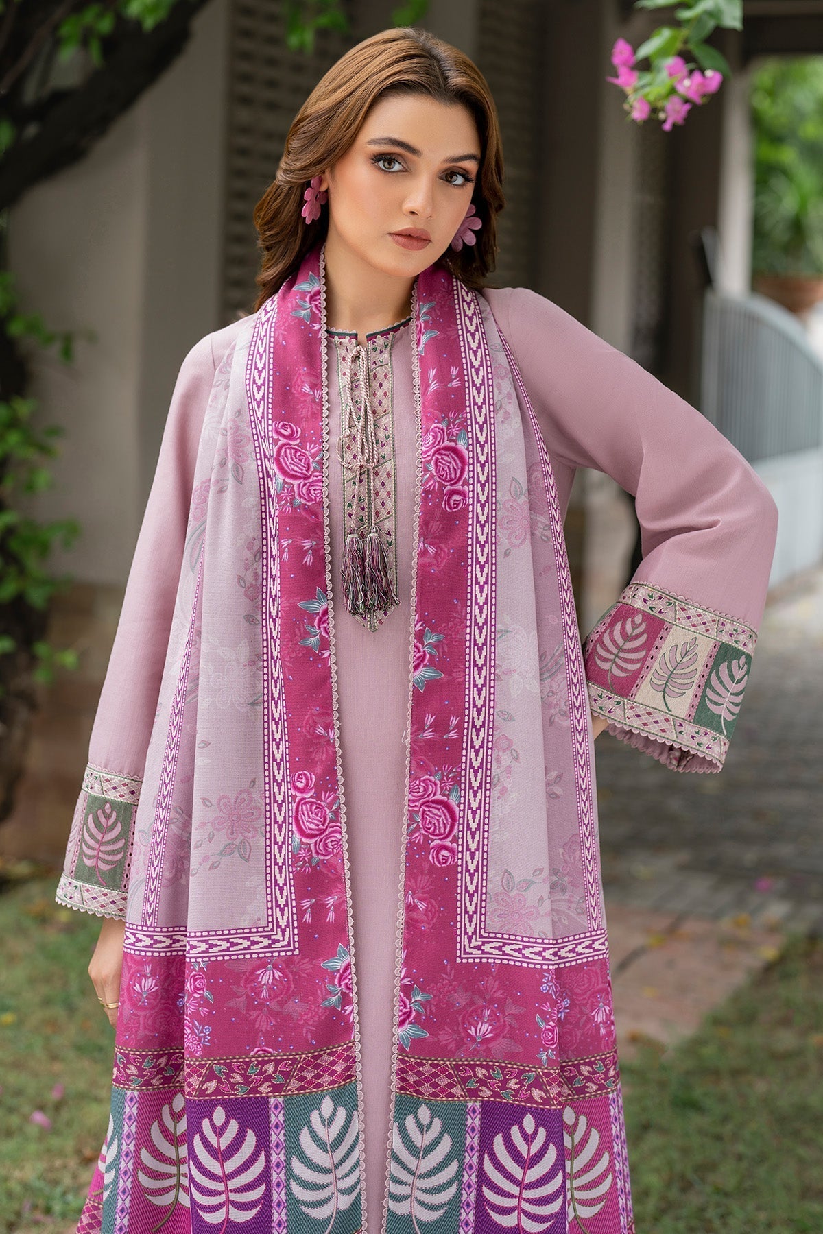 Gul-e-Zar Embroidered Cotton Lawn 3 Piece Suit for Women AD