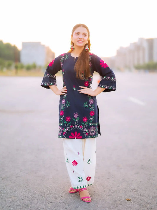 Dananeer Embroidery 2-Piece Salwar Kameez | PL