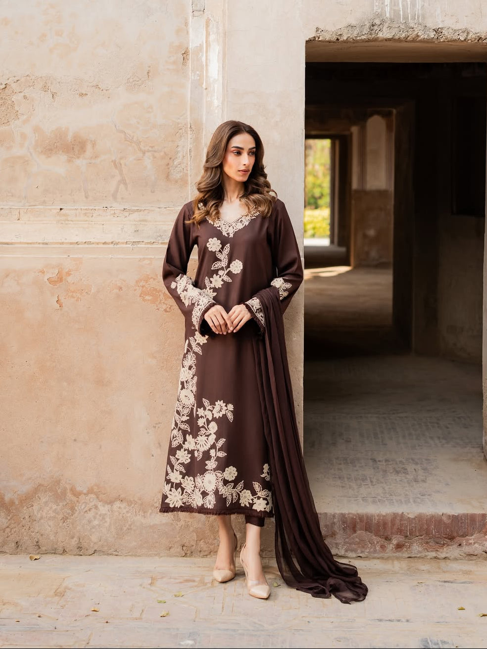 Brownish Embroidered 3Pc Suit – Shop Now | Picnpay