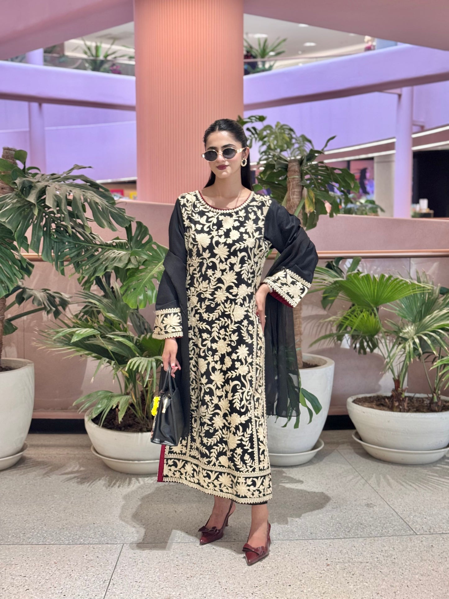 Armeen 3PC Premium Lawn Suit – Stylish Women’s Printed Dress with Dupatta T