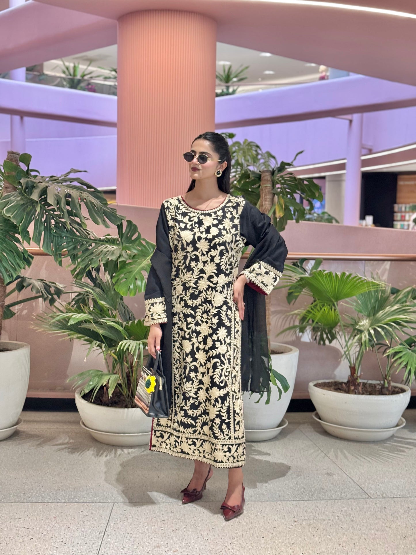 Armeen 3PC Premium Lawn Suit – Stylish Women’s Printed Dress with Dupatta T