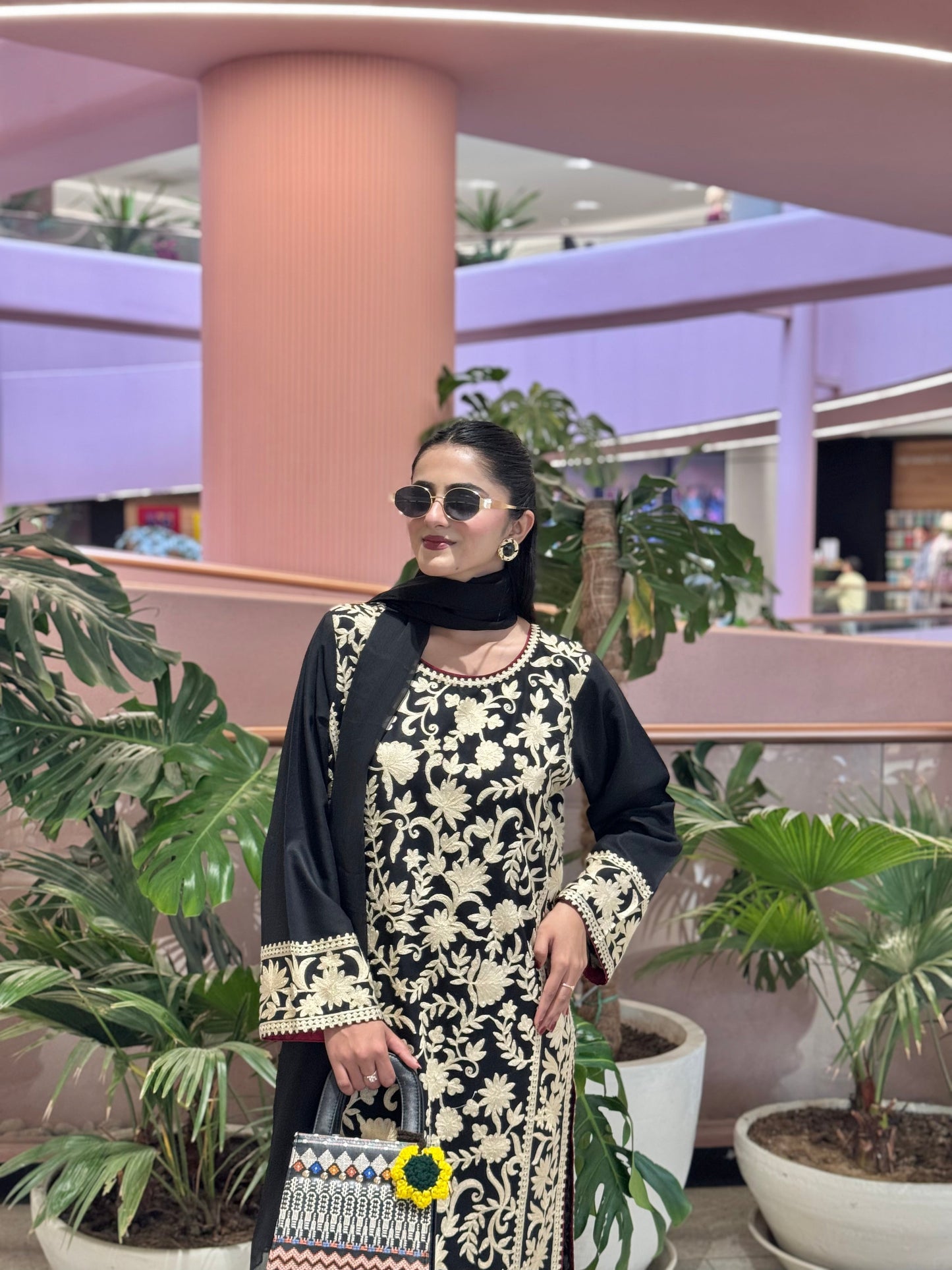 Armeen 3PC Premium Lawn Suit – Stylish Women’s Printed Dress with Dupatta T