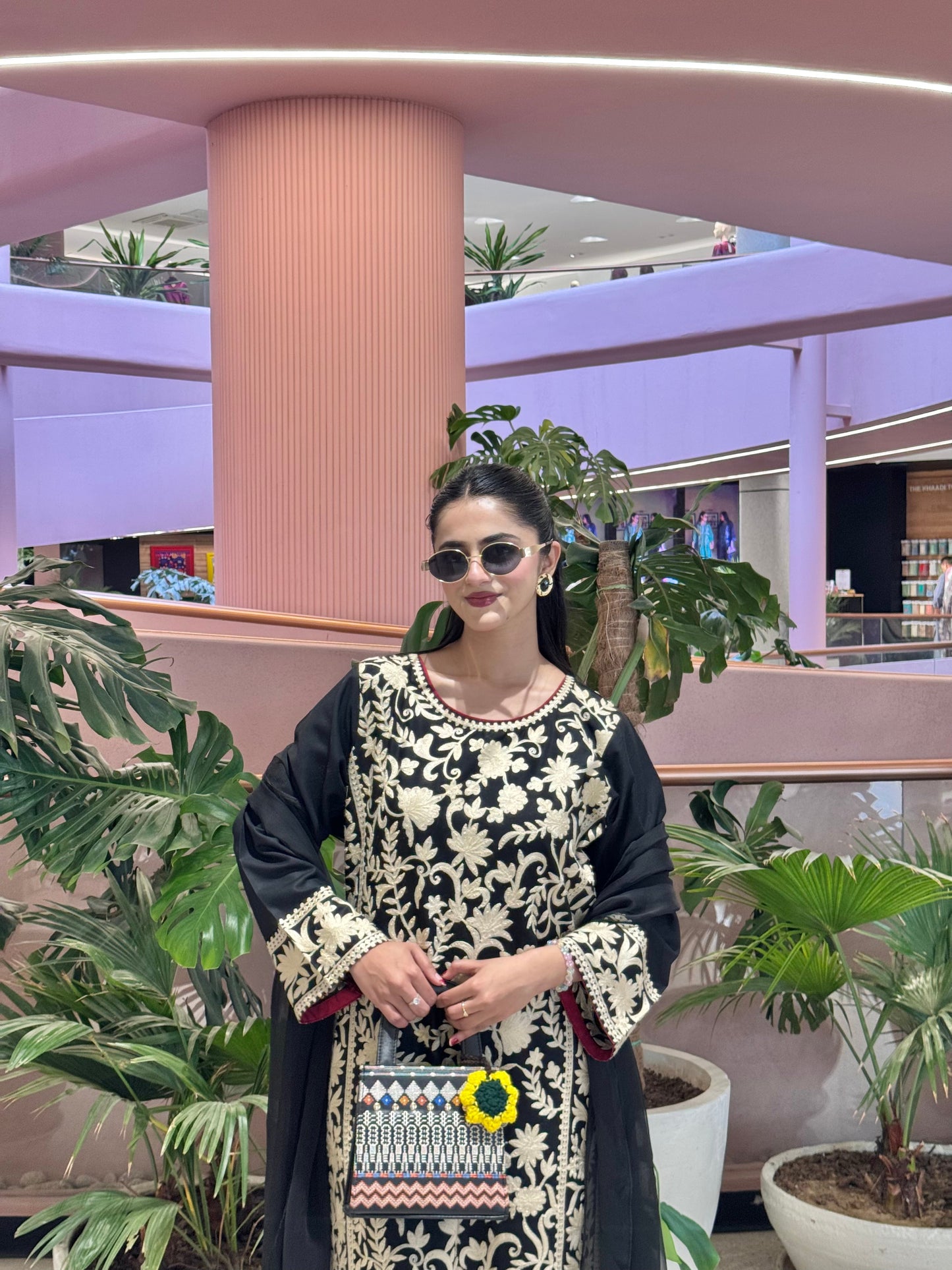 Armeen 3PC Premium Lawn Suit – Stylish Women’s Printed Dress with Dupatta T