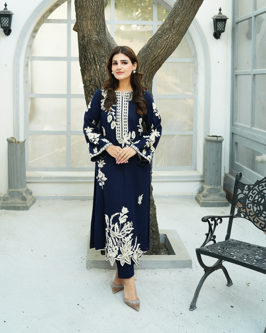 IZNA 3PC – Premium Embroidered Outfit | Picnpay