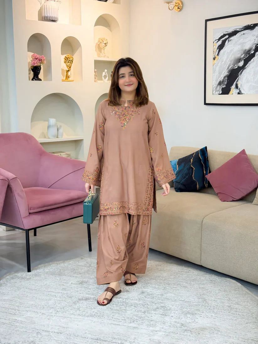 Hooriya 2pc – Elegant and Stylish Women’s Two-Piece P