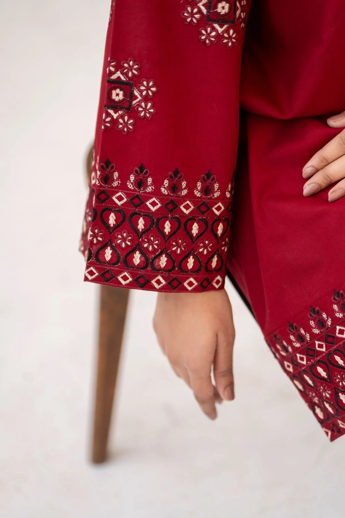Muhabbat 2PC Lawn Dress for Women – Trendy Outfit P