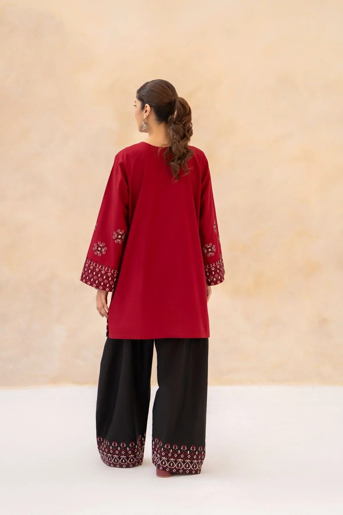 Muhabbat 2PC Lawn Dress for Women – Trendy Outfit P