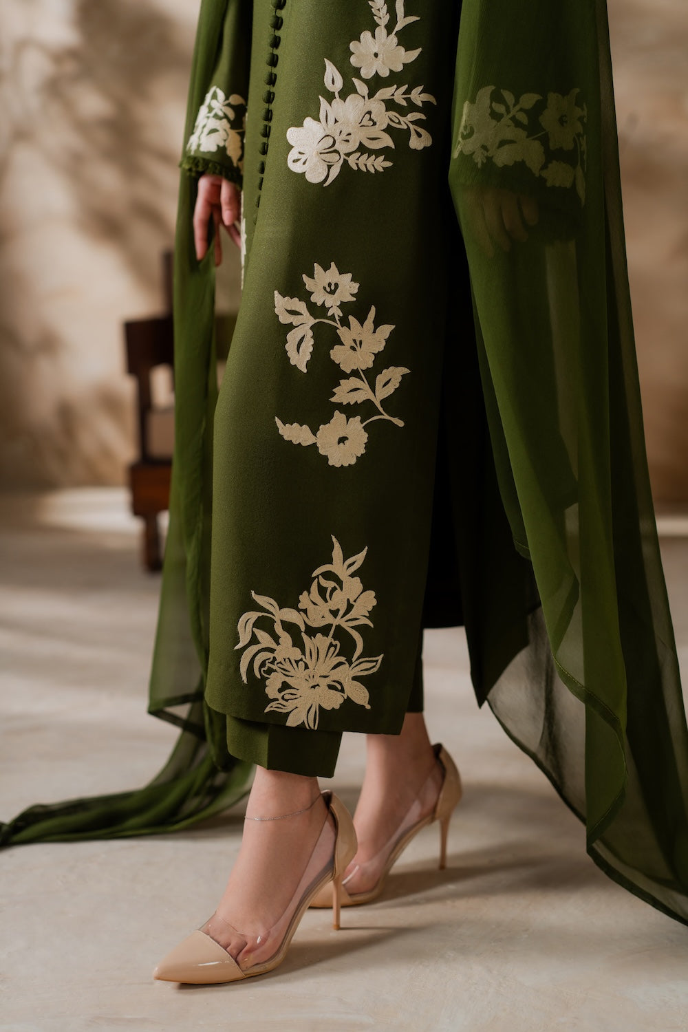 Nia 3Pcs Designer Suit – Affordable Price | Picnpay