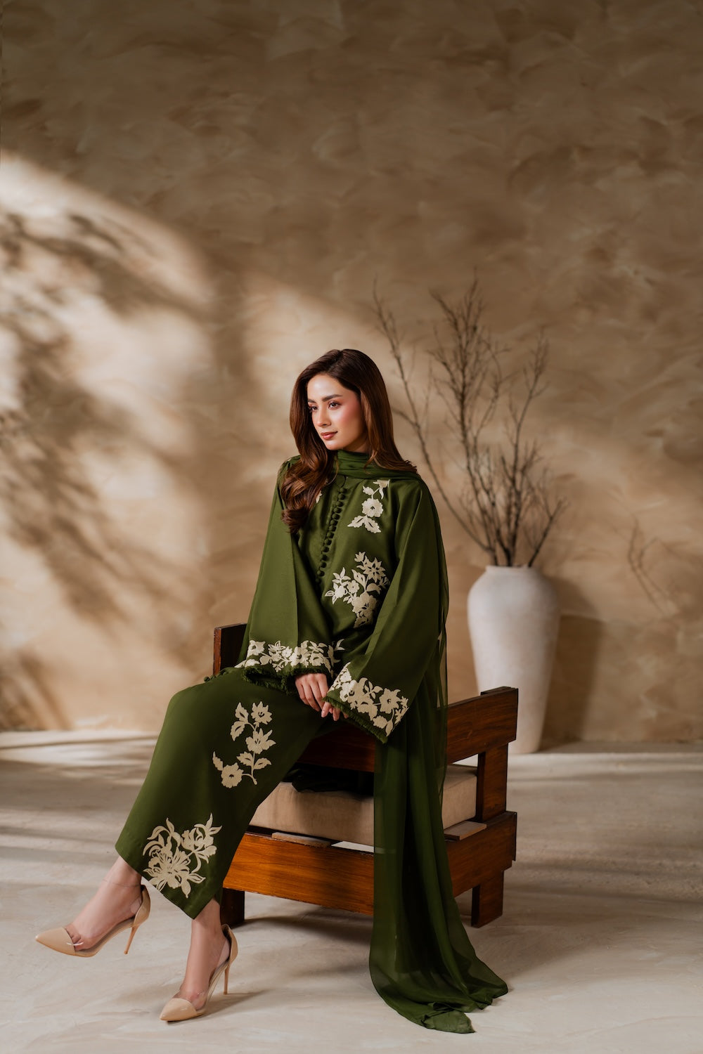 Nia 3Pcs Designer Suit – Affordable Price | Picnpay