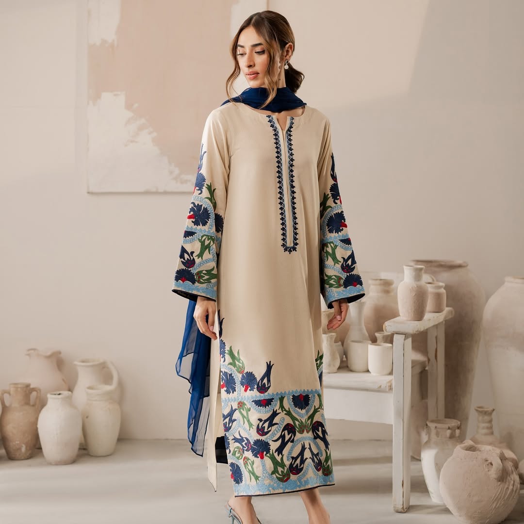 Anushay 3Pcs Embroidery – Party Wear Online | Picnpay