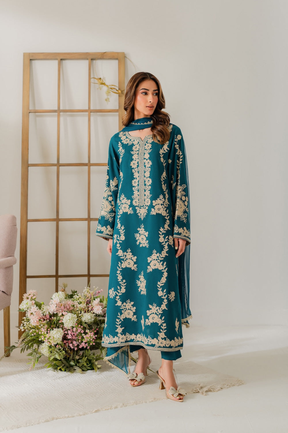 Kaavya Embroidery 3PC – Festive Collection | Picnpay