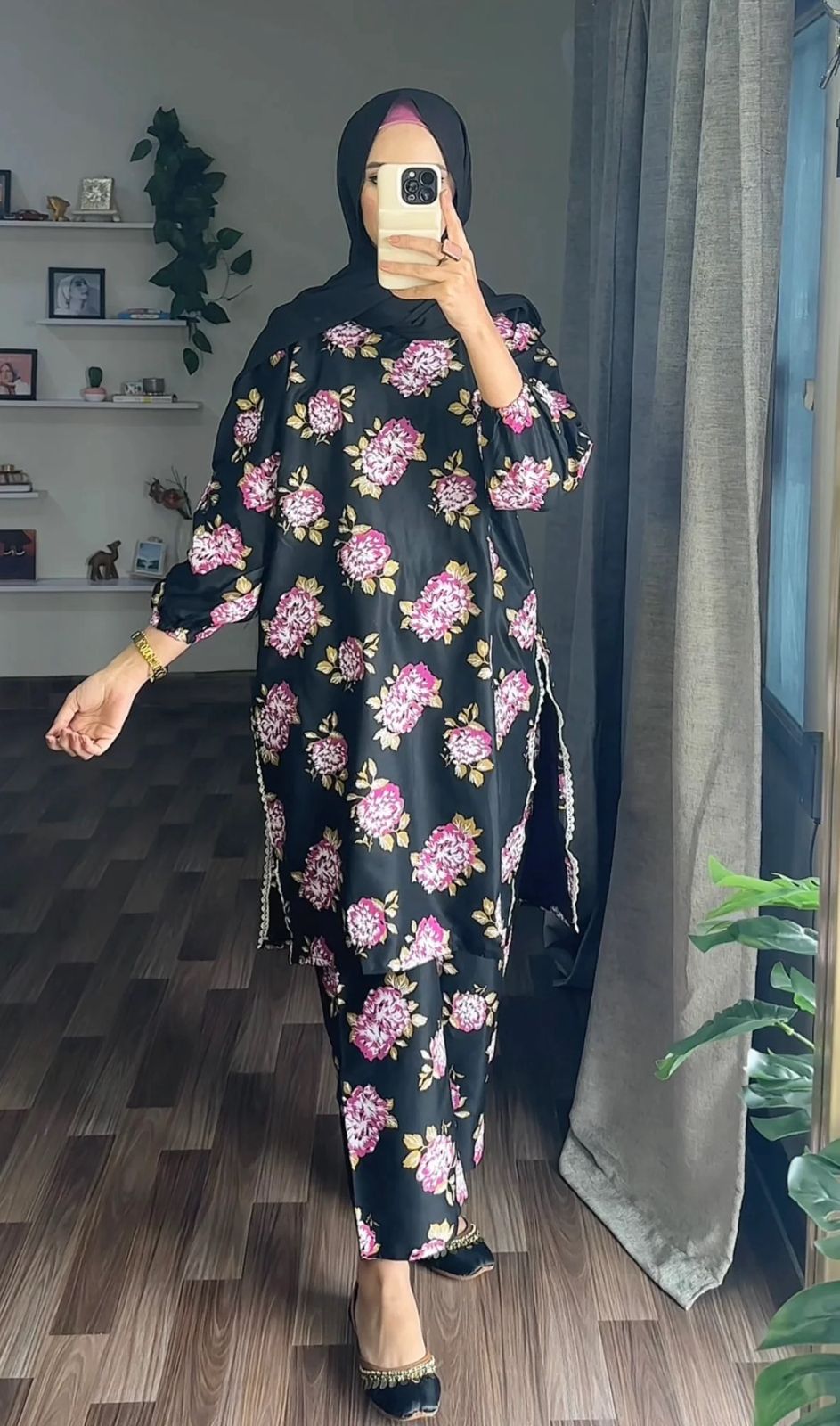 GULAB PRINT 3PCS Suit in Block Print on Lenin Fabric