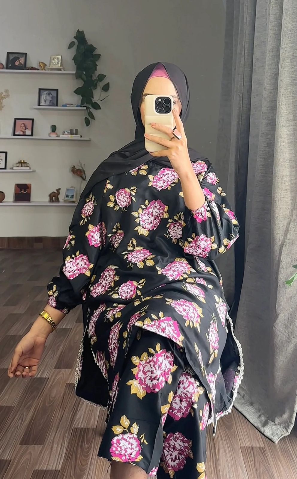 GULAB PRINT 3PCS Suit in Block Print on Lenin Fabric