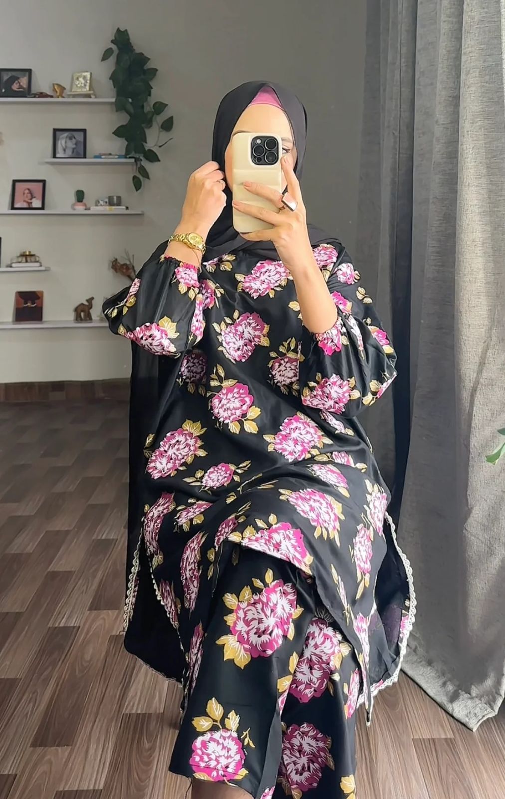 GULAB PRINT 3PCS Suit in Block Print on Lenin Fabric