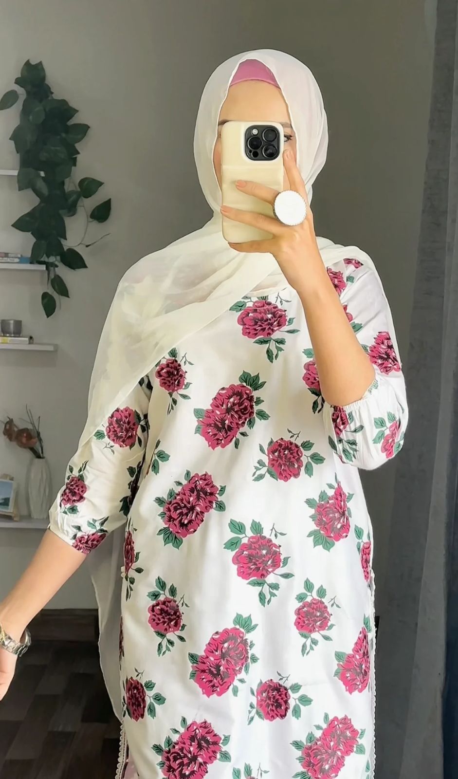 GULAB PRINT 3PCS Suit in Block Print on Lenin Fabric