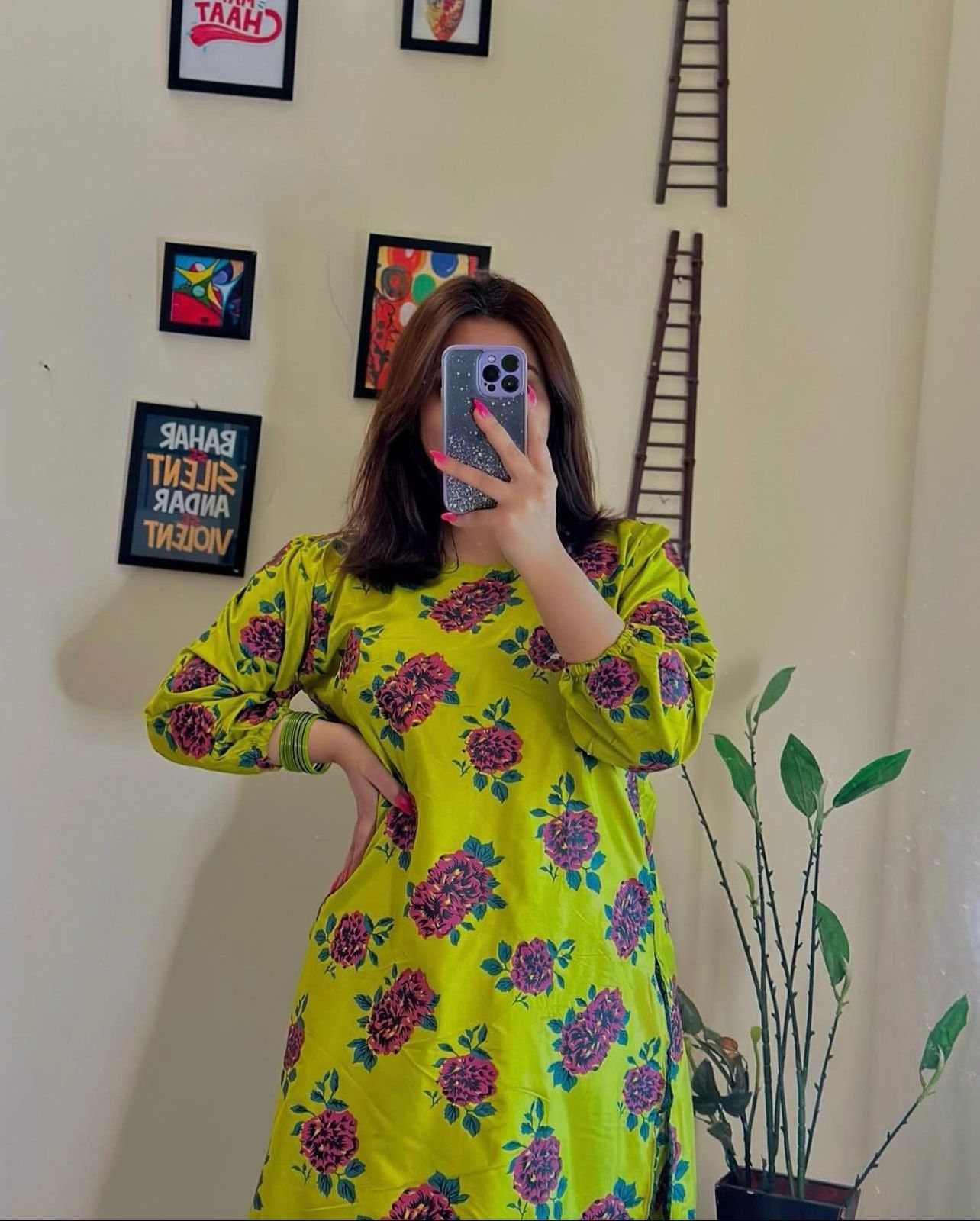 GULAB PRINT 3PCS Suit in Block Print on Lenin Fabric